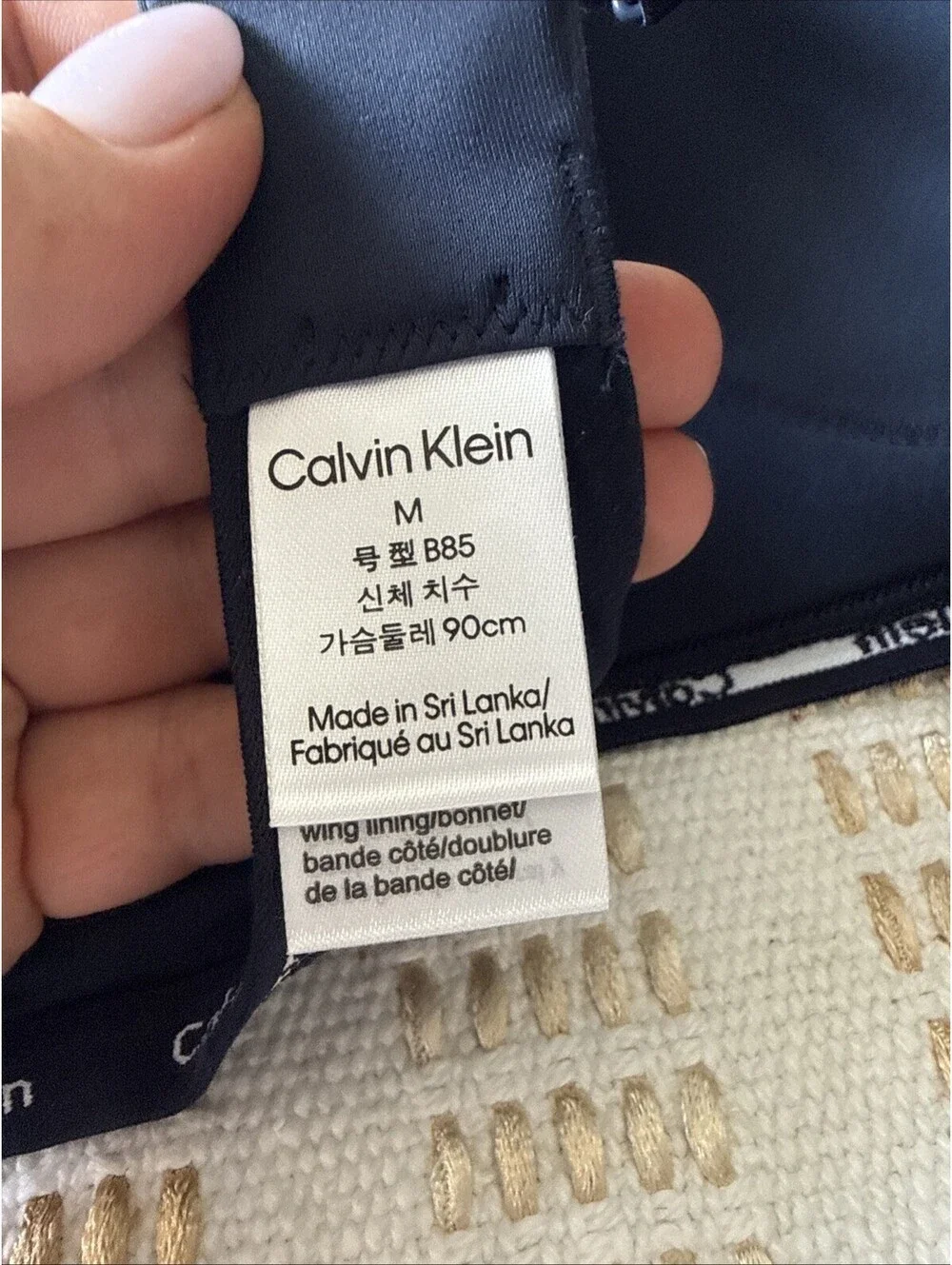 SET OF 2 CALVIN KLEIN LUXELIGHTLY  BRA SIZE M BEIGE NAVY WIRE FREE $86